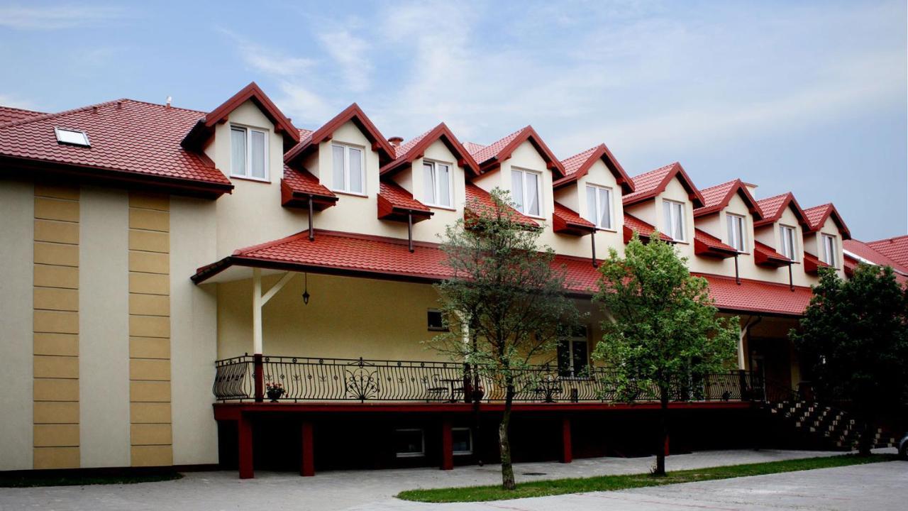 Korona Palace Leznica Wielka Exterior photo